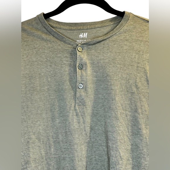 H&m Tee Short Sleeved Green Regular Fit Size S - Picture 2 of 4